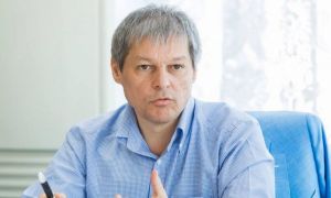 Dacian Cioloș iese la ATAC: ”Ne trebuie un Guvern care să nu stea cu ochii pe sondaje”