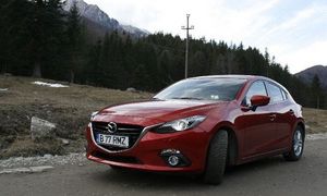Tehnologie şi adaptare. Surprinzătoarea Mazda 3
