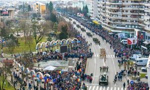 ZIUA NAȚIONALĂ: 1.800 de militari şi specialişti, la ceremoniile militare de la Alba Iulia. Vezi programul COMPLET