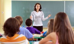 PSD propune stimulente de risc pentru profesori. Reacția premierului Orban