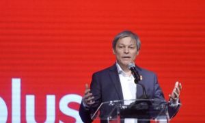 Dacian Cioloș face APEL la români: ”Dacă aţi avut curajul să ieşiţi în stradă când se dădeau cu gaze, aveţi curaj să mergeţi la vot”  