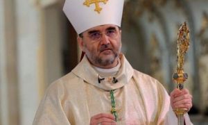 Arhiepiscopul romano-catolic de Alba Iulia, infectat cu noul coronavirus. Este internat în spital pentru a fi tratat