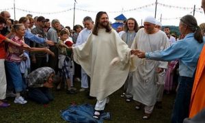 Povestea unui rus care se crede noul Iisus Hristos. Ce a pățit bărbatul