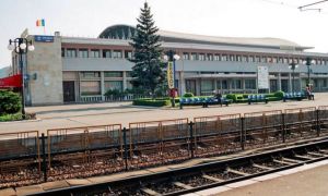 Zeci de proiectile și trei BOMBE descoperite în Gara Brașov