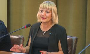 Judecătoarea Camelia Bogdan, despre Klaus Iohannis: Este pasibil de URMĂRIRE PENALĂ pentru spălare de bani