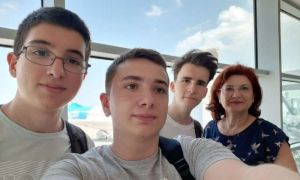 Tineri români de geniu, promovați de presa internațională