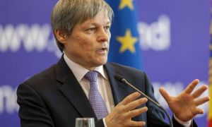 Un nou scandal politic: Întrebat dacă se vaccinează împotriva COVID-19, Dacian Cioloș a avut un răspuns surpriză