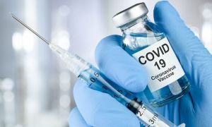Cum se simte primul medic român vaccinat împotriva COVID-19, în Marea Britanie