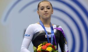 SCANDAL la Campionatul European de gimnastică: arbitrii au vrut să-i fure AURUL Larisei Iordache