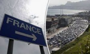 Franța cere teste COVID negative pentru trecerea frontierei