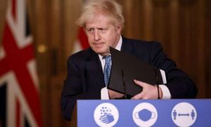 Boris JOHNSON prezintă acordul comercial post-Brexit, încheiat cu UE, ca pe un cadou de Crăciun pentru britanici