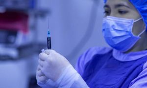Câte cadre medicale s-au VACCINAT în prima zi de imunizare în România