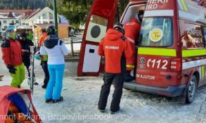 Un copil a fost ACCIDENTAT de o placă de snowboard pe o pârtie din Poiana Brașov