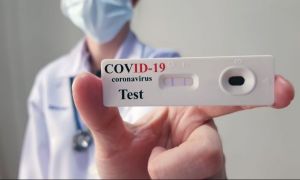 Ministerele Sănătății și al Educației prezintă formularul de consimțământ pentru testarea antigen a copiilor