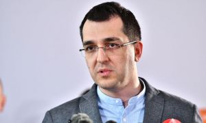 Eșec pentru PSD: Moțiunea simplă împotriva lui Vlad Voiculescu a picat în Parlament