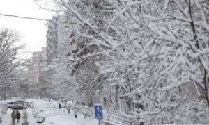 PROGNOZĂ meteo specială pentru București: Vreme rece și NINSORI