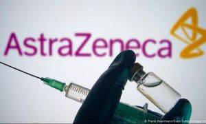 Irlanda suspendă imunizarea cu vaccinul AstraZeneca 