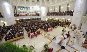 MAI: Cum se va desfășura Paștele Catolic. Cât vom putea circula