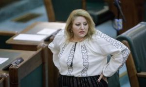 Comisia juridică din Senat propune SANCȚIUNI pentru Diana Șoșoacă