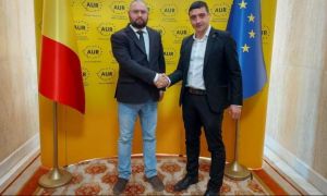 Doi membri USR s-au înscris în Alianţa pentru Unirea Românilor (AUR)