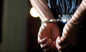 Doi traficanți care aruncau marijuana în Dunăre au fost arestați