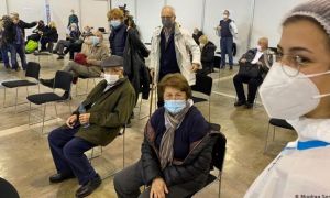 Serbia oferă BANI cetățenilor care se vaccinează în luna mai