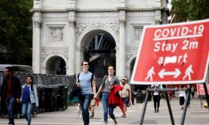 Marea Britanie vrea să AMÂNE relaxarea restricțiilor din cauza tulpinii indiene a COVID