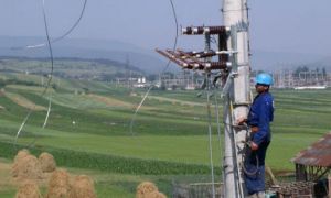 Electrica SA, amendată pentru nerespectarea legii privind racordarea prosumatorilor 