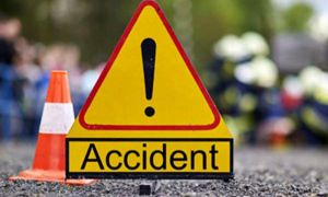 Accident grav pe un drum din România: 2 microbuze, o mașină și 15 persoane au fost implicate