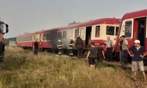 Un tren a luat FOC în drum spre Arad. Ce a provocat incendiul