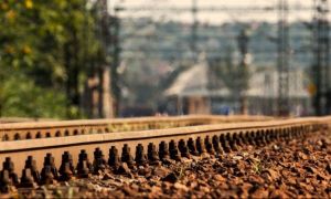 Alte două avarii pe căile ferate din România. Întârzieri de sute de minute, călătorii sunt disperați