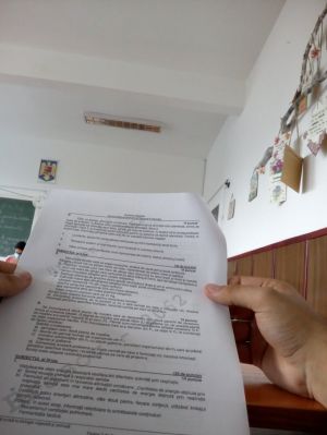 FRAUDĂ la Bacalaureat 2021. Un elev din Târgu Jiu, ridicat de Poliţie din sala de examen