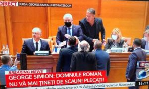 UPDATE. CIRC în Parlament la citirea moțiunii de cenzură. Florin Roman, GONIT de la prezidiu: ”Am scăpat de acest gunoi, gata!”