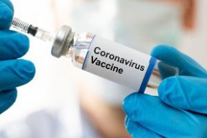 Peste 2.600 de români VACCINAȚI complet, INFECTAȚI cu coronavirus