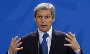 Dacian Cioloș le transmite liberalilor: ”Noi suntem dispuşi să punem pe masă şi un PREMIER”