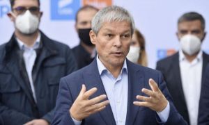 Dacian Cioloș critică cel mai recent anunț al premierului: ”Probabil există o ÎNȚELEGERE neasumată cu PSD”