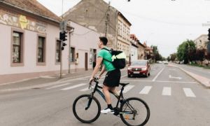 Atenție, șoferi: Schimbare importantă în Codul Rutier, în favoarea bicicliștilor: În ce condiții mai pot fi depățiți aceștia