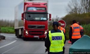 România va primi două camioane cu 13 tone de dispozitive medicale din Franța