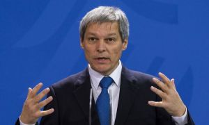 Dacian Cioloș: ”Suspendarea preşedintelui acum nu e o soluţie!”