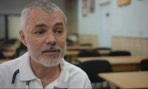 Dr. Mihai Craiu, avertisment pentru părinți: Atenție la siropurile antitusive! Utilizarea excesivă a dus la moartea a zeci de copii din SUA