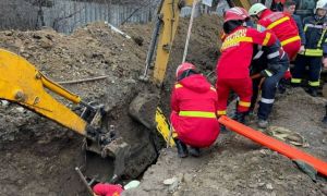 Tragedie în Pitești: un muncitor a murit, prins sub un mal de PĂMÂNT