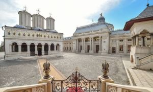 O nouă precizare DURĂ de la Patriarhie: ”Biserica se dezice de MIMAREA creștinismului în scop politic”