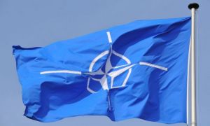  NATO anunță că și-a retras personalul de la Kiev