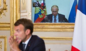 Macron face o ultimă încercare. Președintele francez a discutat aproape DOUĂ ore cu Putin