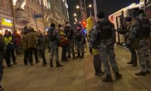 PROTESTE anti-Putin în Rusia. Sute de oameni au fost arestaţi