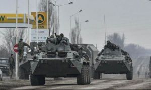 Primul oraș important din Ucraina cucerit de trupele lui Putin