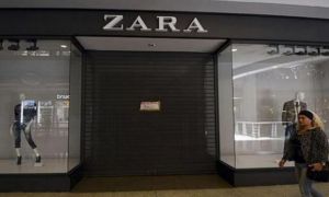 Compania care deține brandul ZARA închide toate cele 502 magazine din Rusia