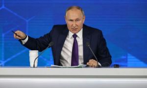 Putin acuză Ucraina de „crime de război”