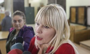 Elena Udrea rămâne în arest. Judecătorii bulgari i-au respins cererea de arest la domiciliu