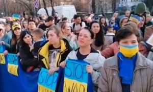 Un nou PROTEST în fața Ambasadei Rusiei la București